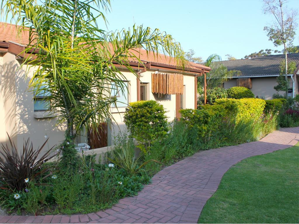 Ibhayi Guest Lodge - Lion Roars Hotels & Lodges. พอร์ตเอลิซาเบธ ภายนอก รูปภาพ