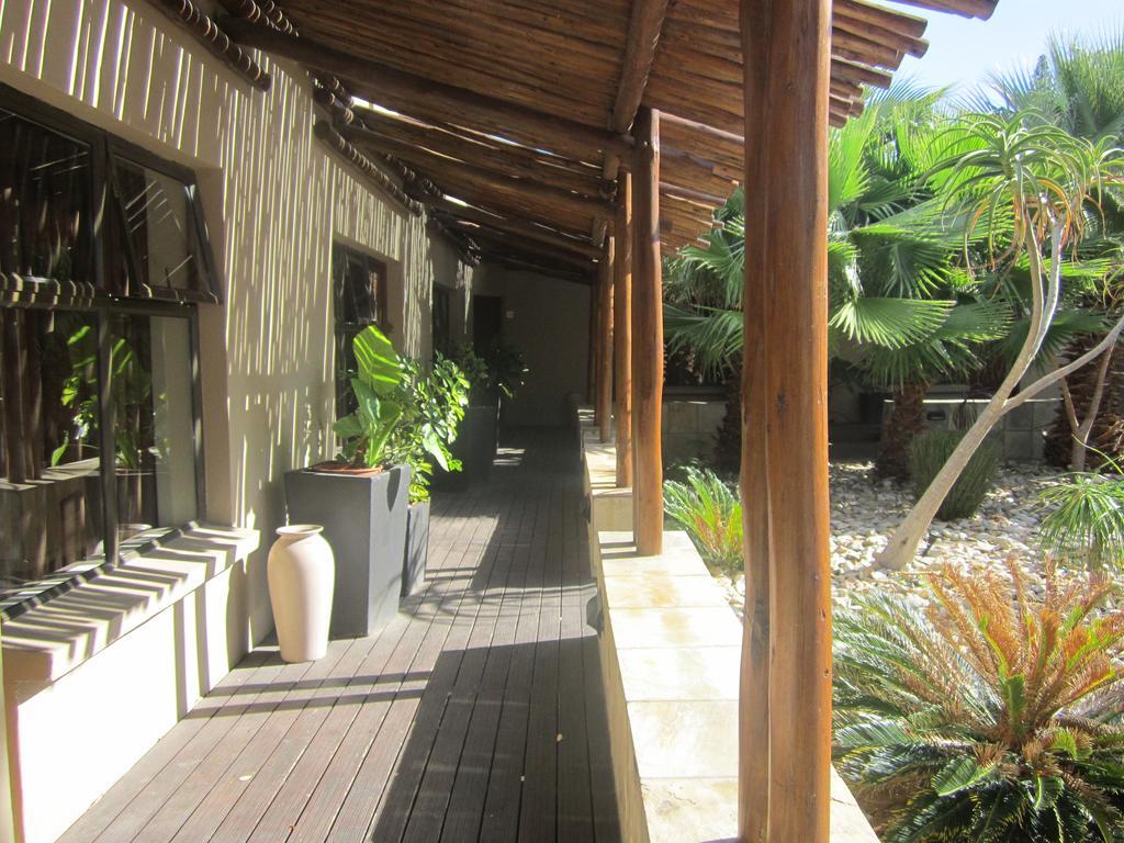 Ibhayi Guest Lodge - Lion Roars Hotels & Lodges. พอร์ตเอลิซาเบธ ภายนอก รูปภาพ